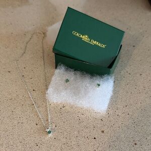 Silver and Emerald Jewelry Set